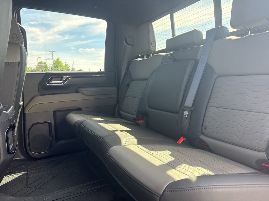 Used 2026 Chevrolet Silverado 2500 ZR2 AWD/4WD image 9