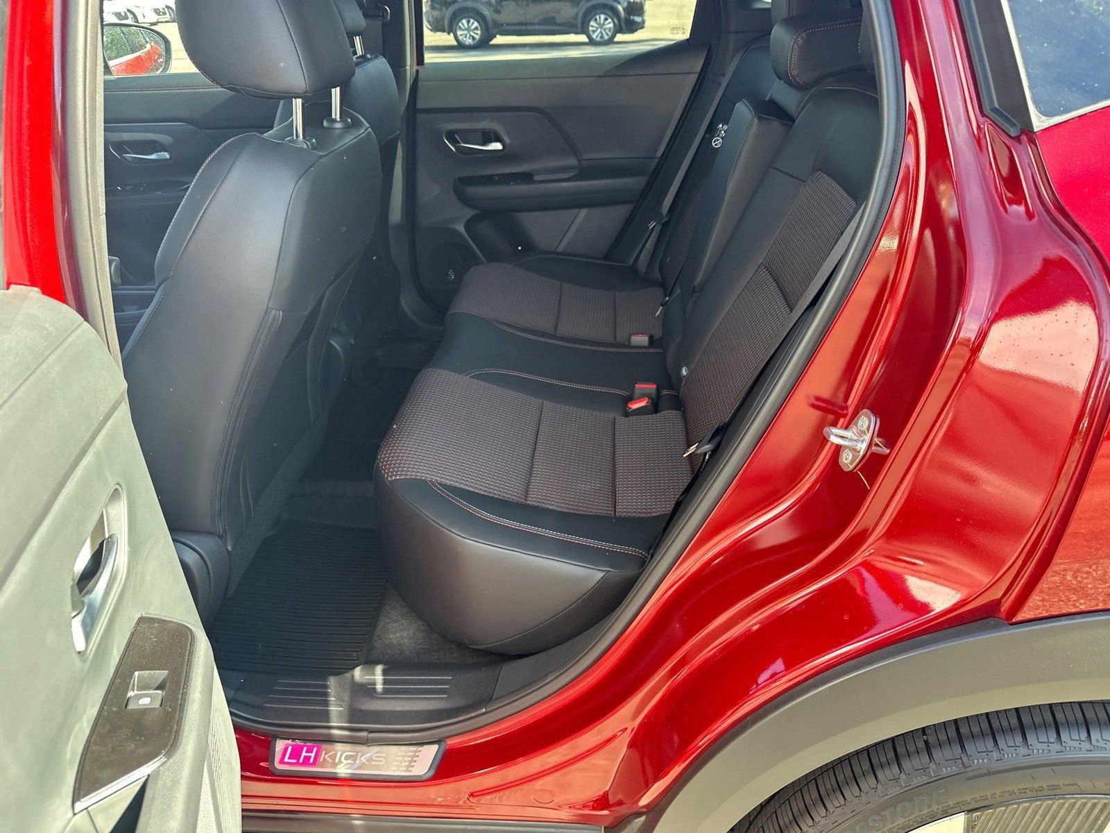 New 2026 Nissan Kicks SR w/ Illumination Package image 20
