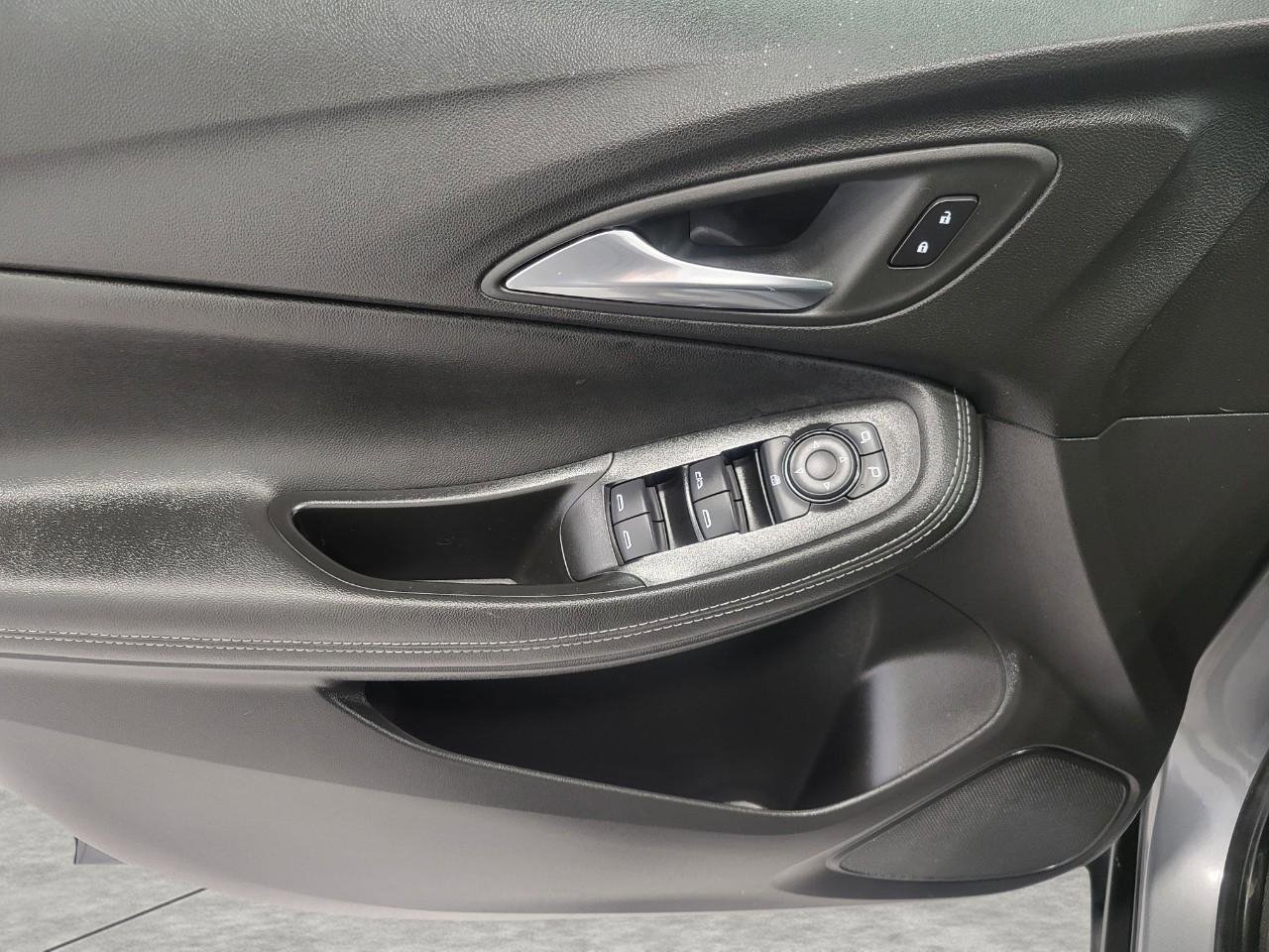 Used 2025 Buick Encore GX Preferred image 25