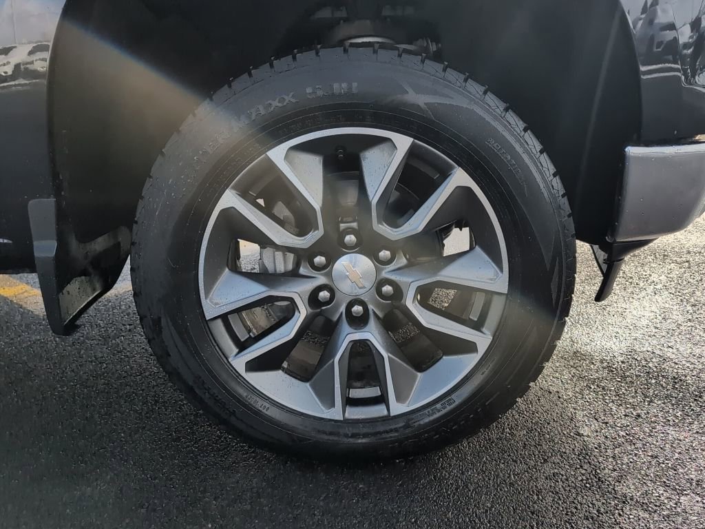 Used 2022 Chevrolet Silverado 1500 LT image 9