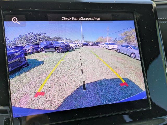 New 2025 Jeep Grand Cherokee Altitude image 19