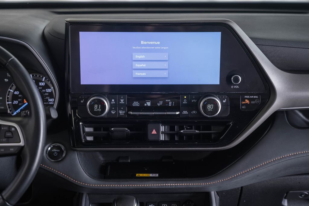 Used 2023 Toyota Highlander Bronze Edition image 21