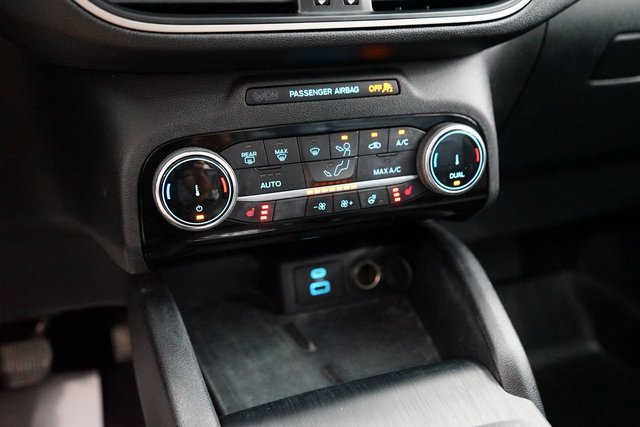 Used 2022 Ford Escape SEL w/ Technology Package image 34