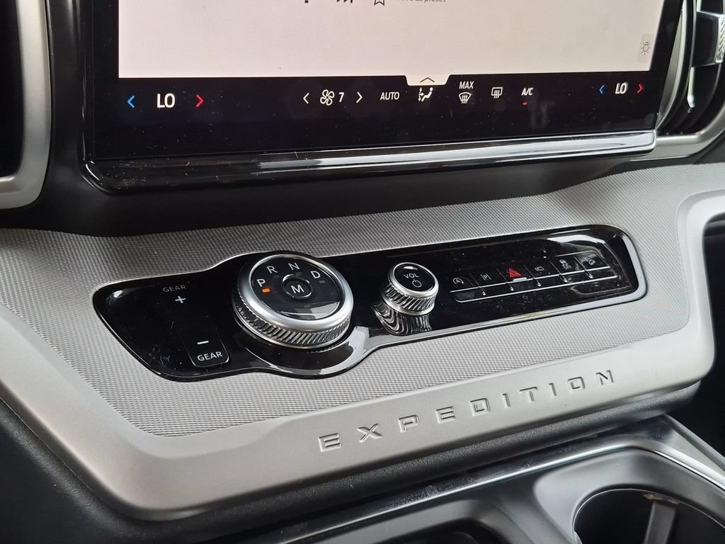 New 2026 Ford Expedition Active AWD/4WD image 19