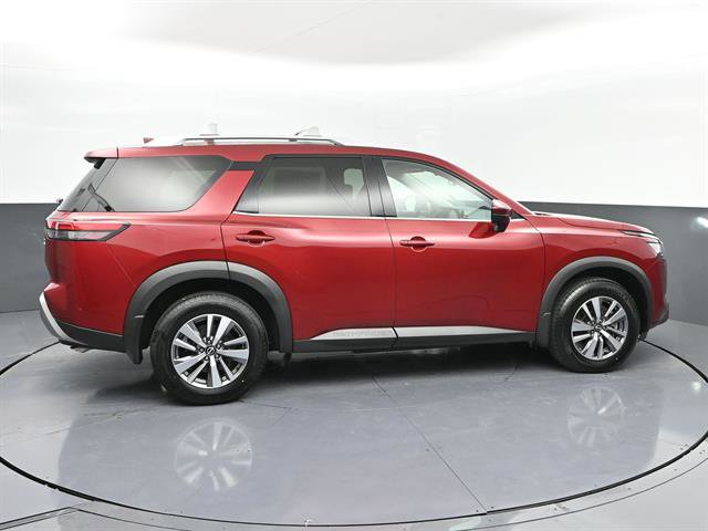 Used 2023 Nissan Pathfinder SL image 31