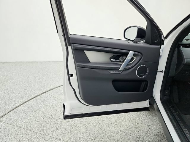 New 2026 Land Rover Discovery Sport Landmark AWD/4WD image 27