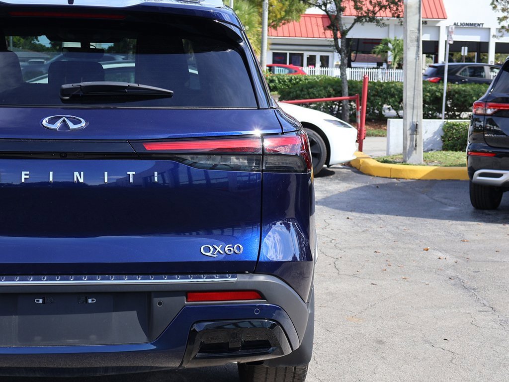 Used 2023 INFINITI QX60 Luxe w/ Cargo Package image 19