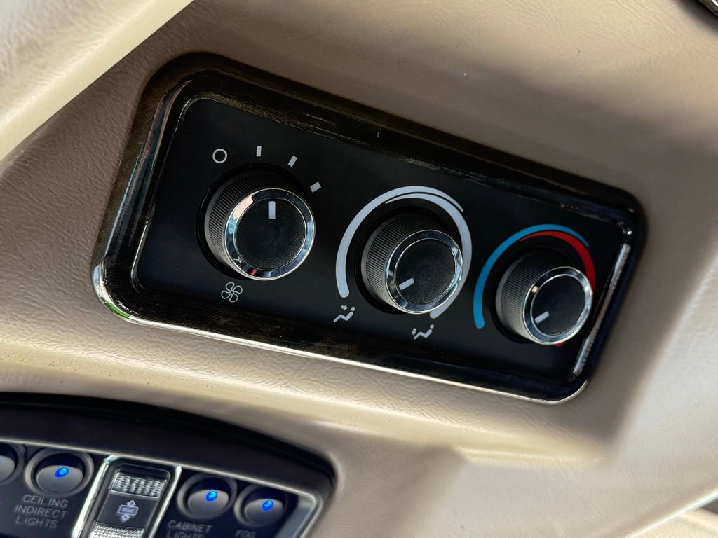 New 2025 GMC Savana 2500 w/ Driver Convenience Package image 33