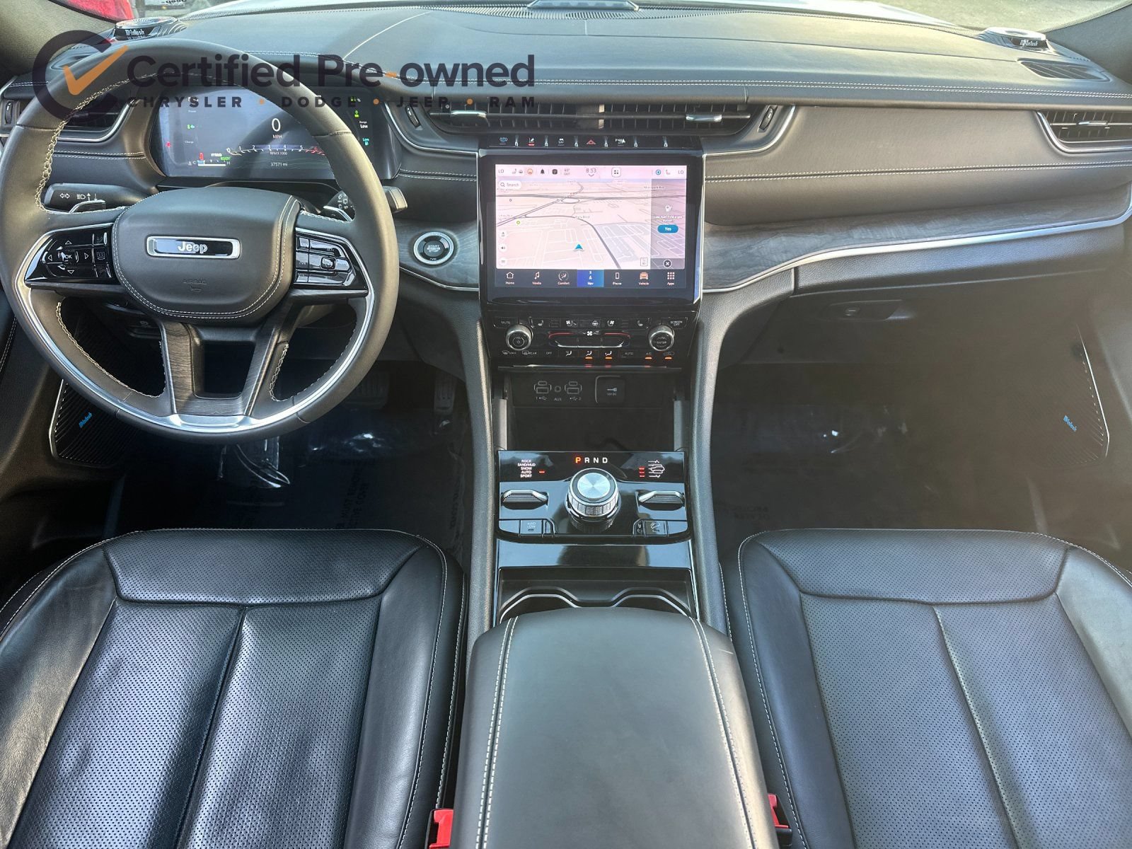 Used 2023 Jeep Grand Cherokee Overland AWD/4WD image 14