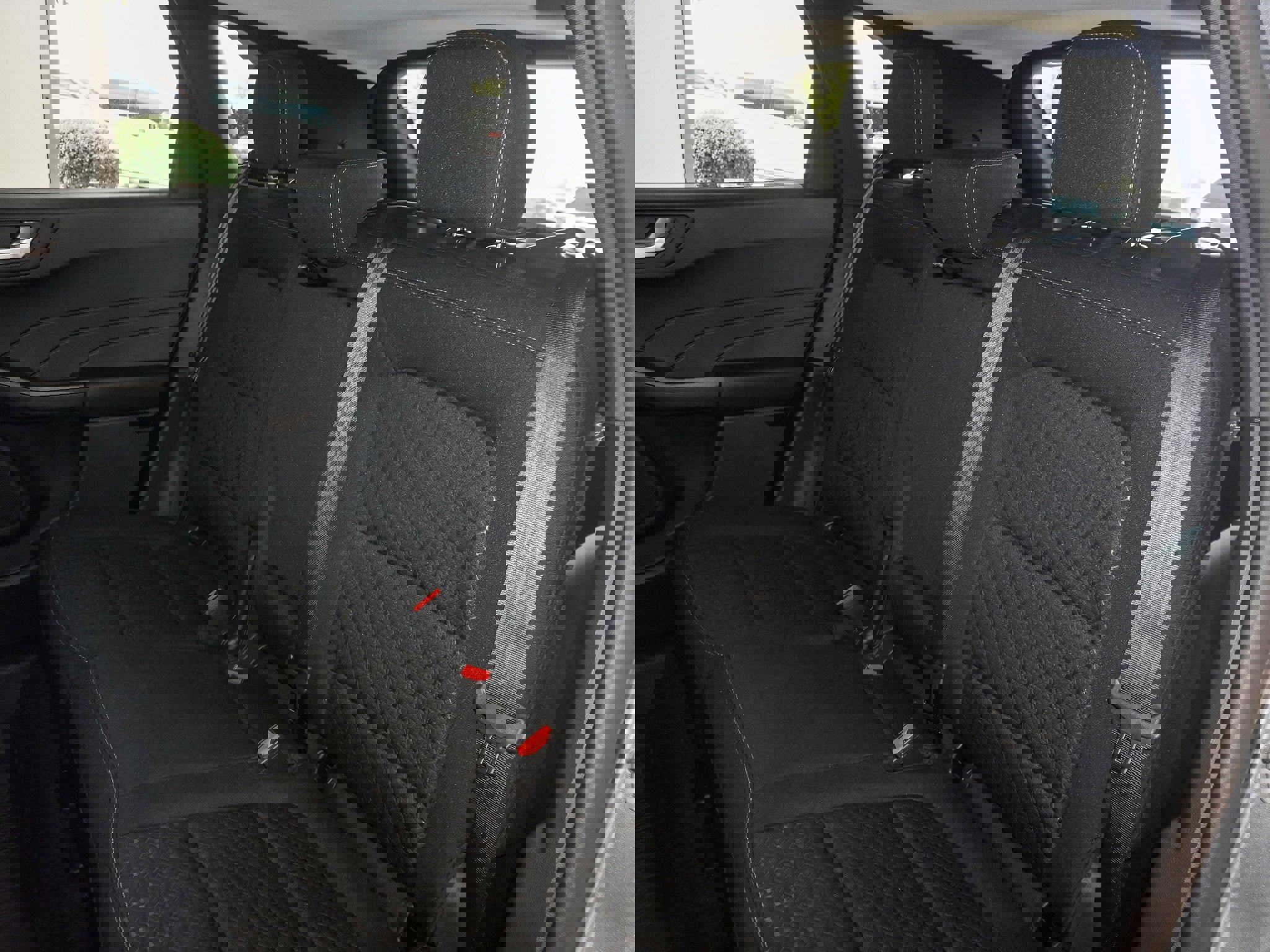 New 2025 Ford Escape Active w/ Active Premium Tech Pack image 37