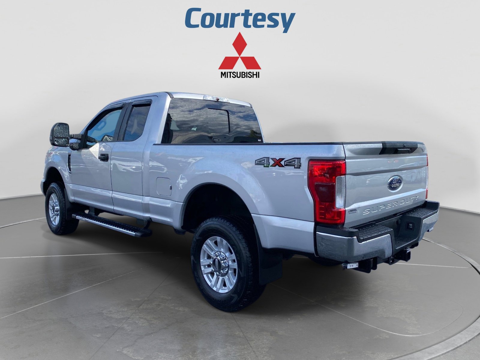 Used 2019 Ford F250 XL w/ STX Appearance Package AWD/4WD image 3