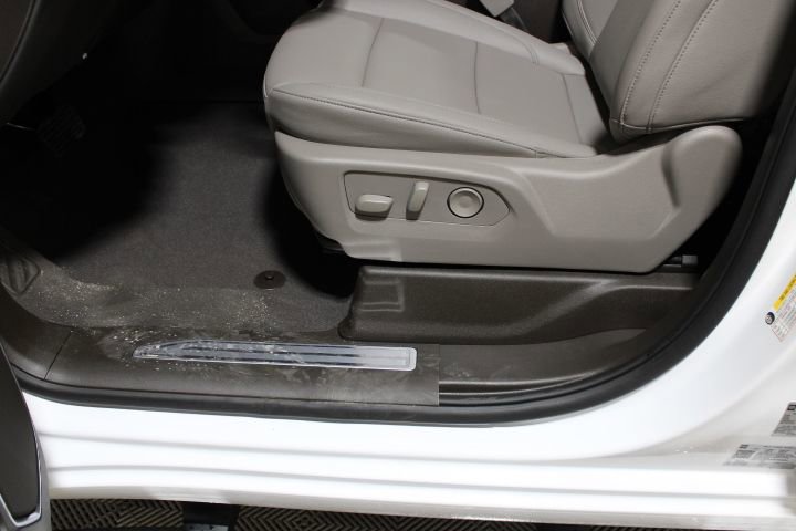 New 2025 GMC Sierra 2500 SLT w/ SLT Premium Package image 13