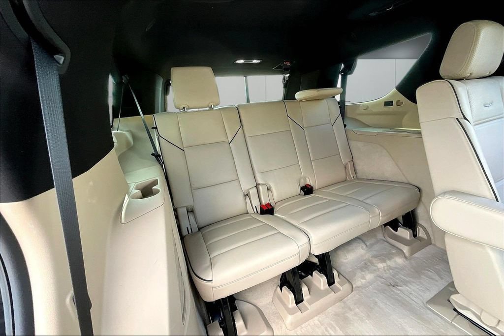 Used 2023 Cadillac Escalade Premium Luxury w/ LPO, Floor Liner Package AWD/4WD image 26