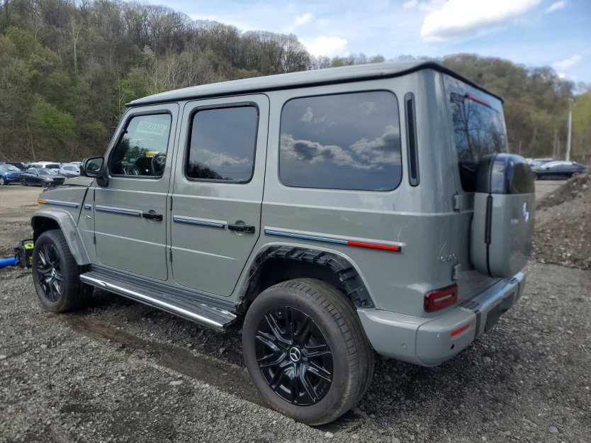 Used 2025 Mercedes-Benz G 580 w/ EQ Technology image 4