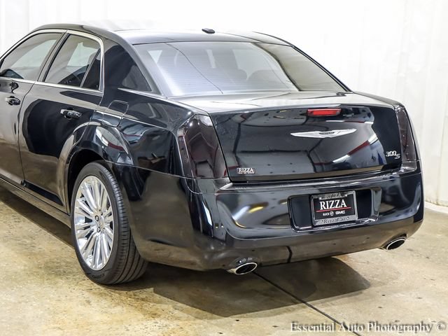 Used 2013 Chrysler 300 S RWD image 8