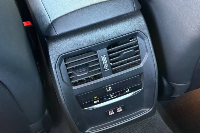 Used 2024 BMW 330i Sedan RWD image 14