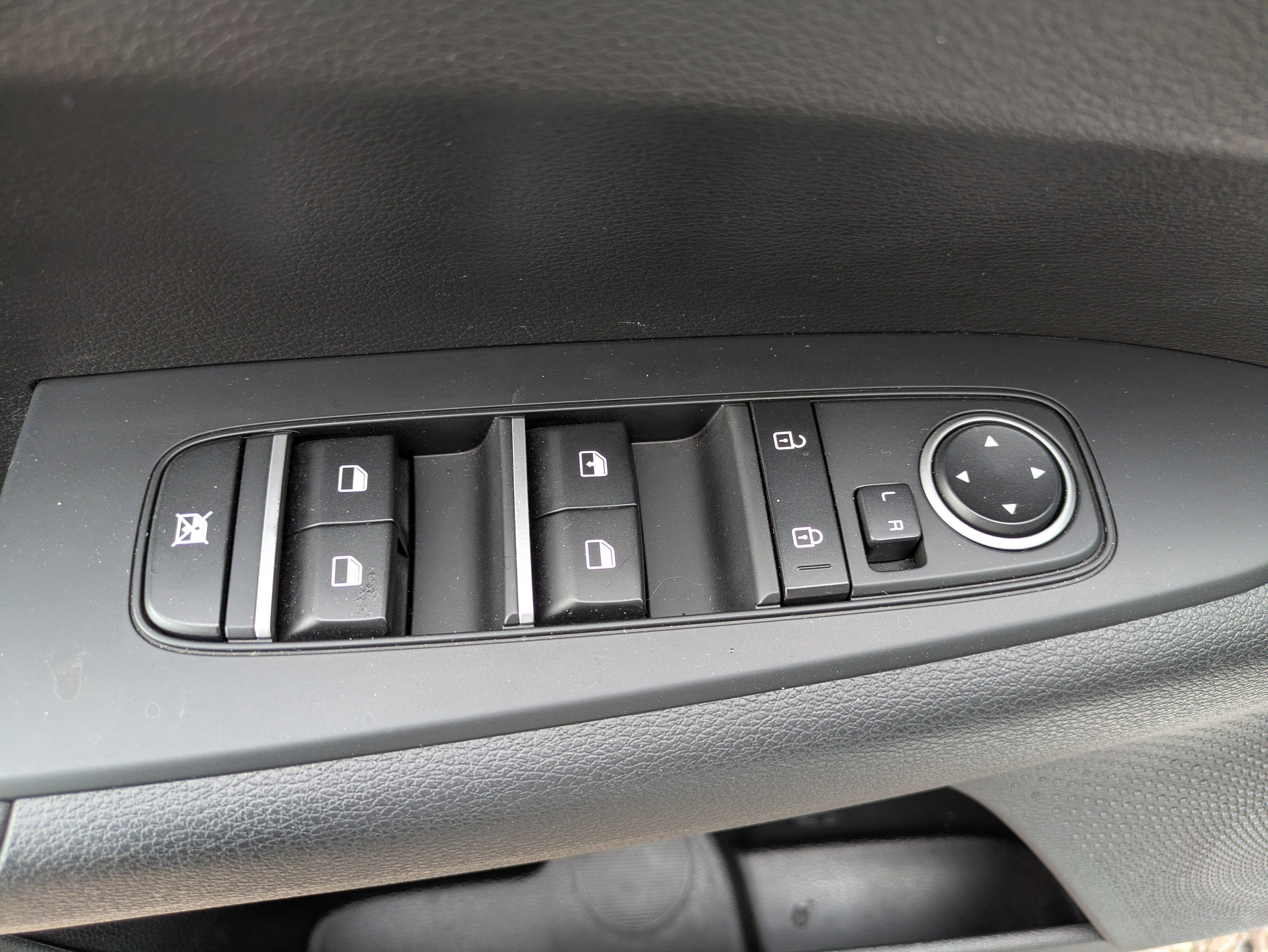 Used 2023 Kia Forte LXS w/ LXS Technology Package image 18