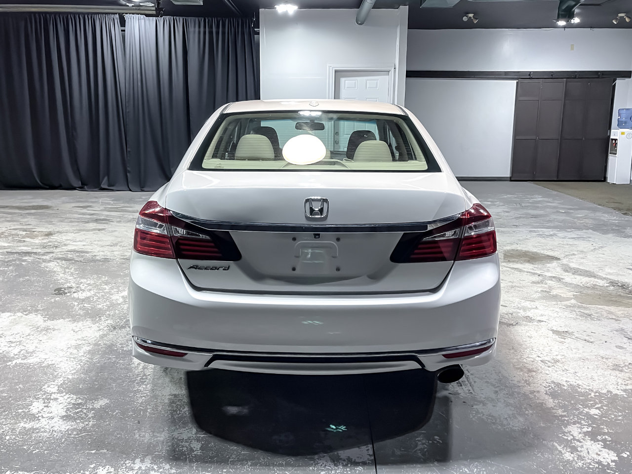 Used 2016 Honda Accord EX-L image 7