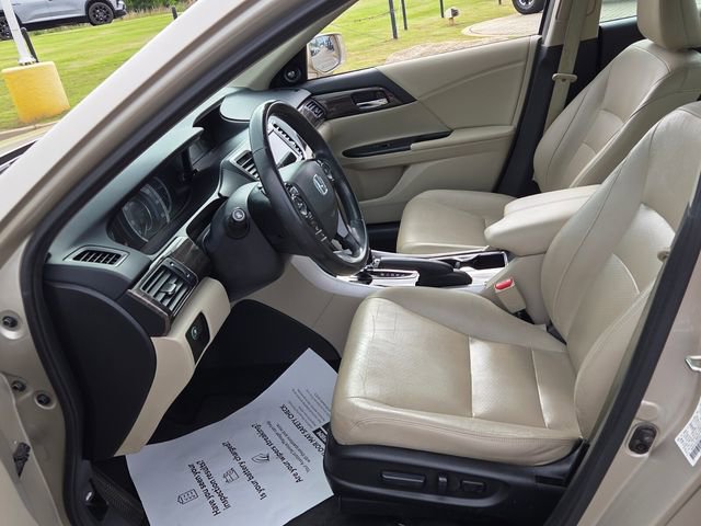 Used 2017 Honda Accord EX-L image 5