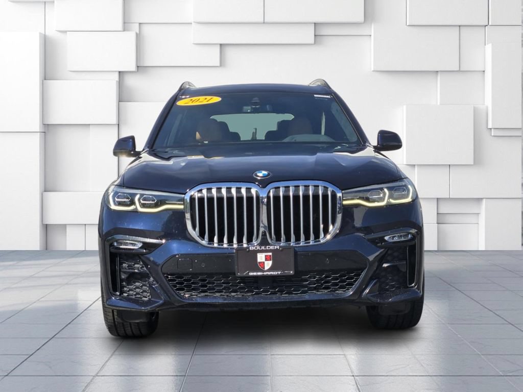 Used 2021 BMW X7 xDrive40i w/ M Sport Package AWD/4WD image 2
