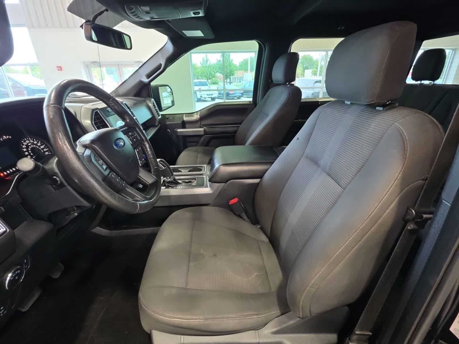 Used 2016 Ford F150 XLT w/ Equipment Group 302A Luxury AWD/4WD image 16