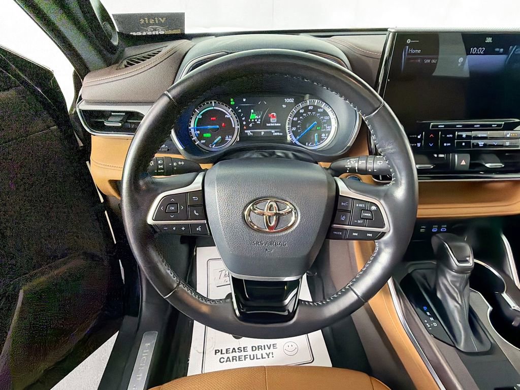 Used 2022 Toyota Highlander Platinum image 11