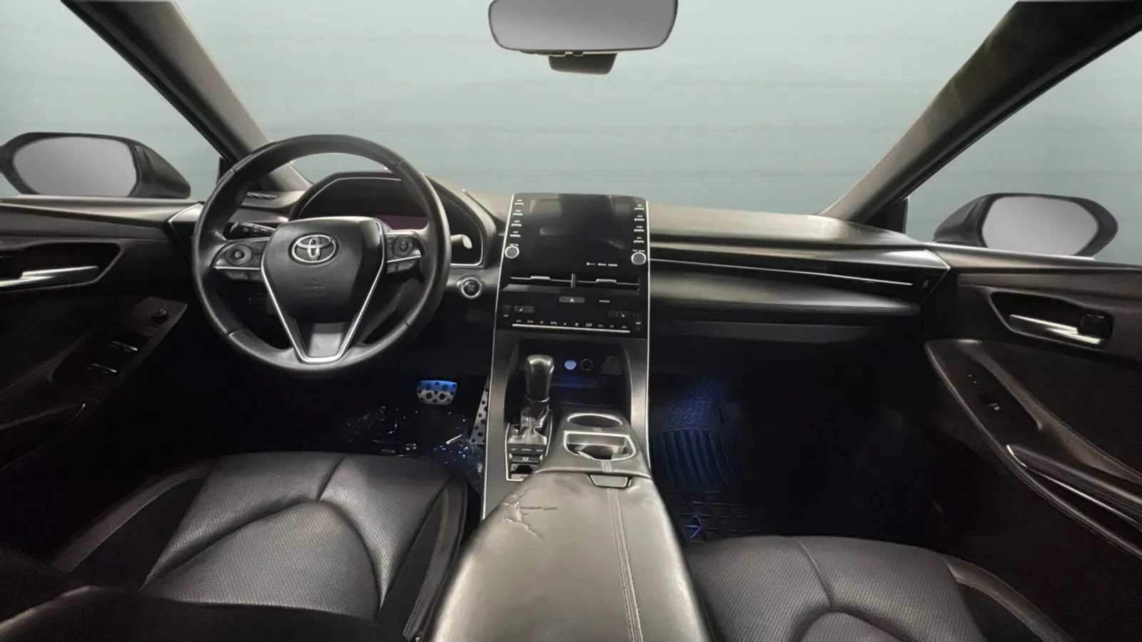 Used 2019 Toyota Avalon XSE w/ Carpet Mat Package FWD image 9