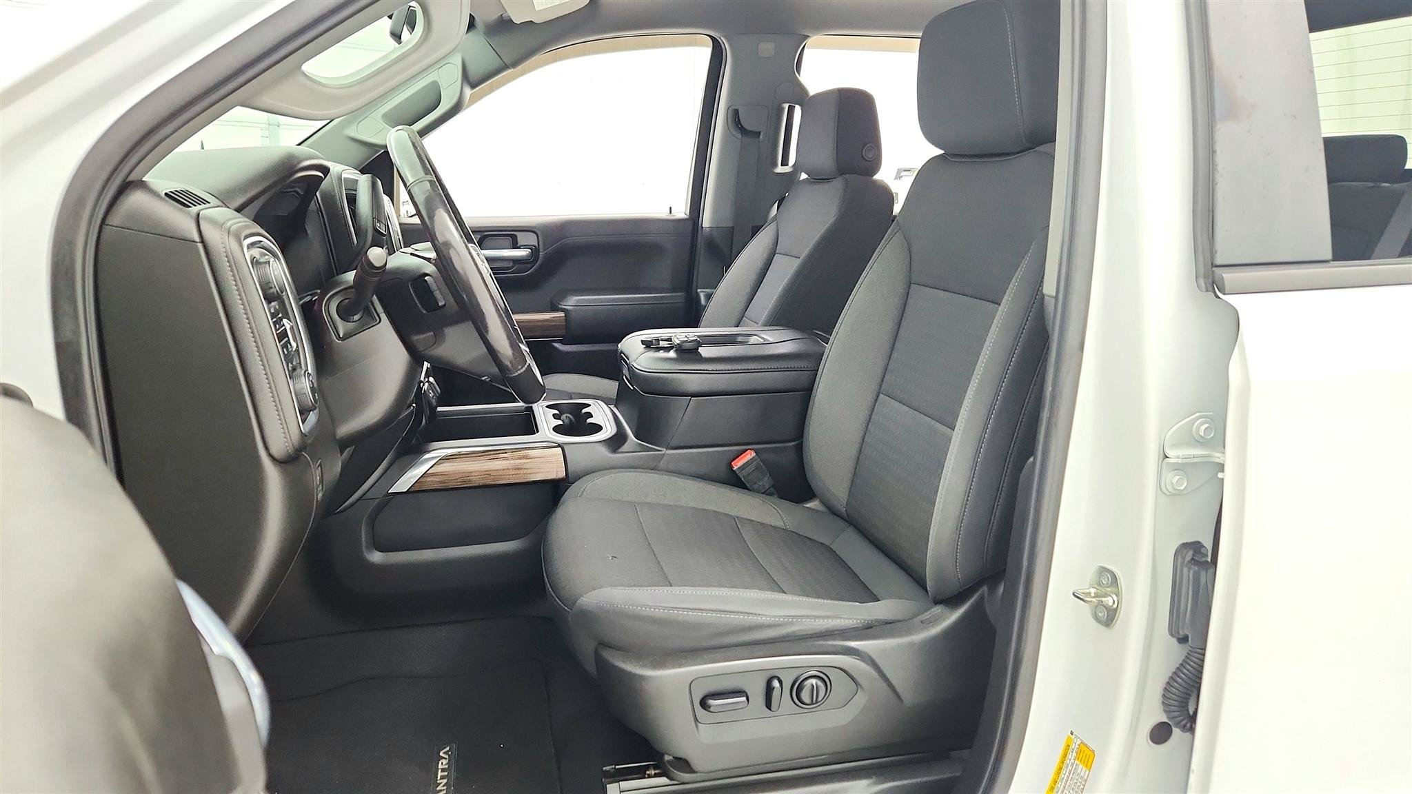 Used 2021 Chevrolet Silverado 1500 LT Trail Boss w/ Bed Protection Package AWD/4WD image 10