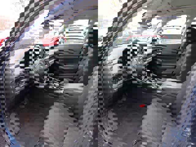 Used 2025 Honda Accord SE image 2