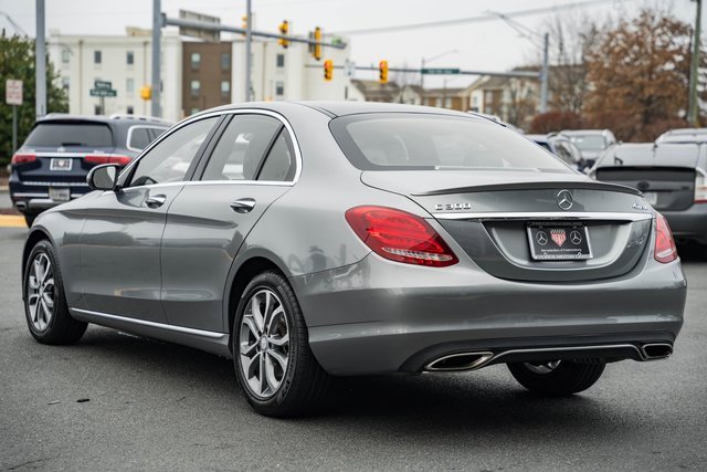 Used 2016 Mercedes-Benz C 300 4MATIC Sedan image 5