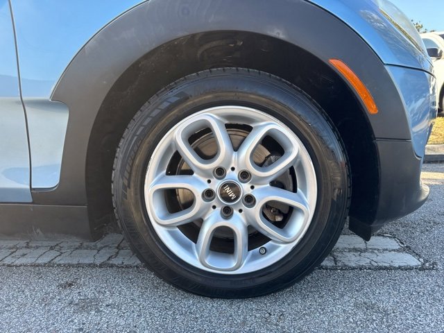 Used 2017 MINI Cooper Clubman image 9