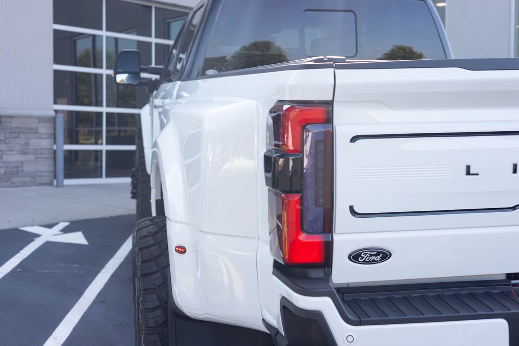 Used 2024 Ford F450 Limited w/ FX4 Off-Road Package AWD/4WD image 18