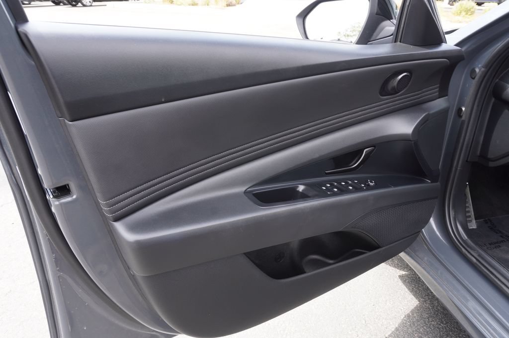 Used 2026 Hyundai Elantra Sport FWD image 14