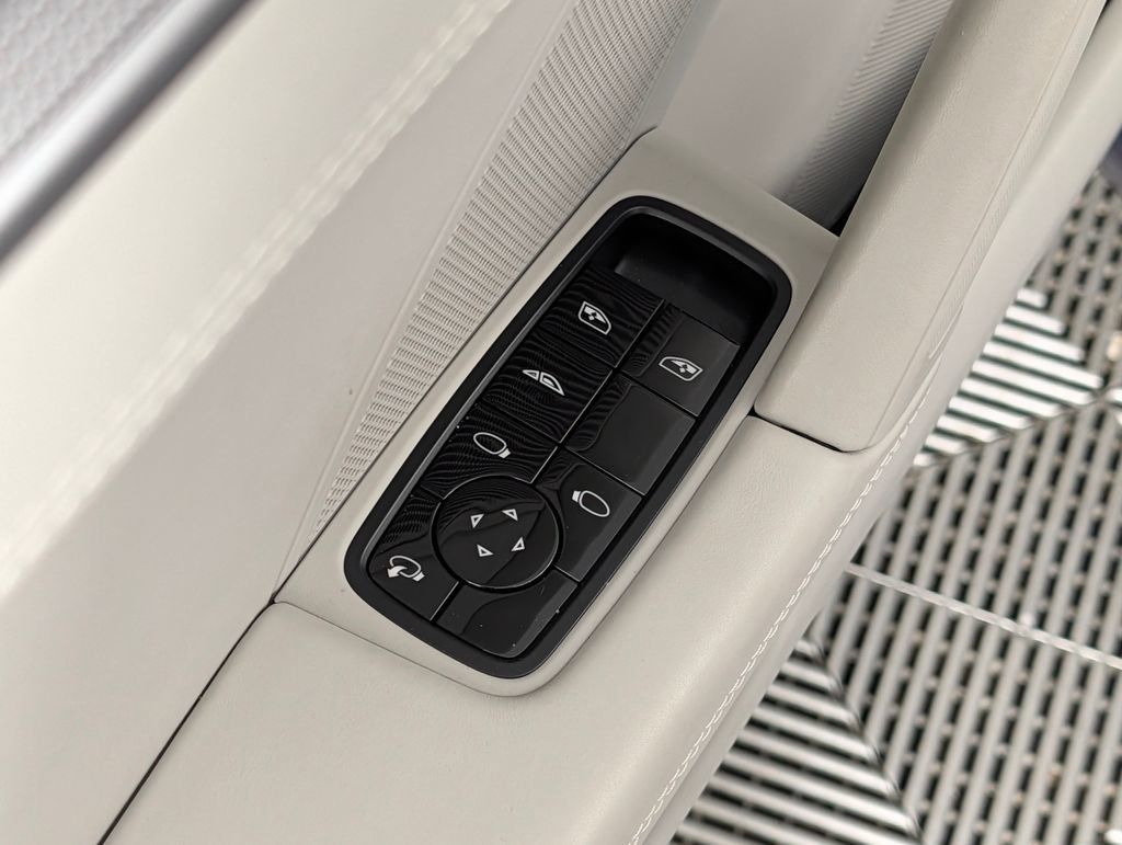 Certified 2020 Porsche 911 Carrera 4S image 25