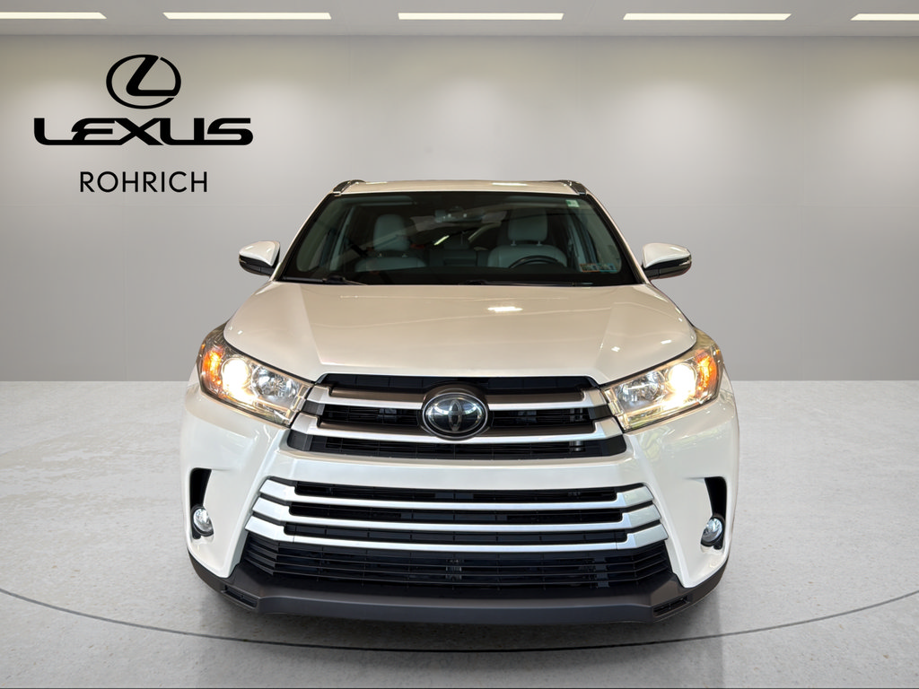 Used 2019 Toyota Highlander XLE AWD/4WD video 2