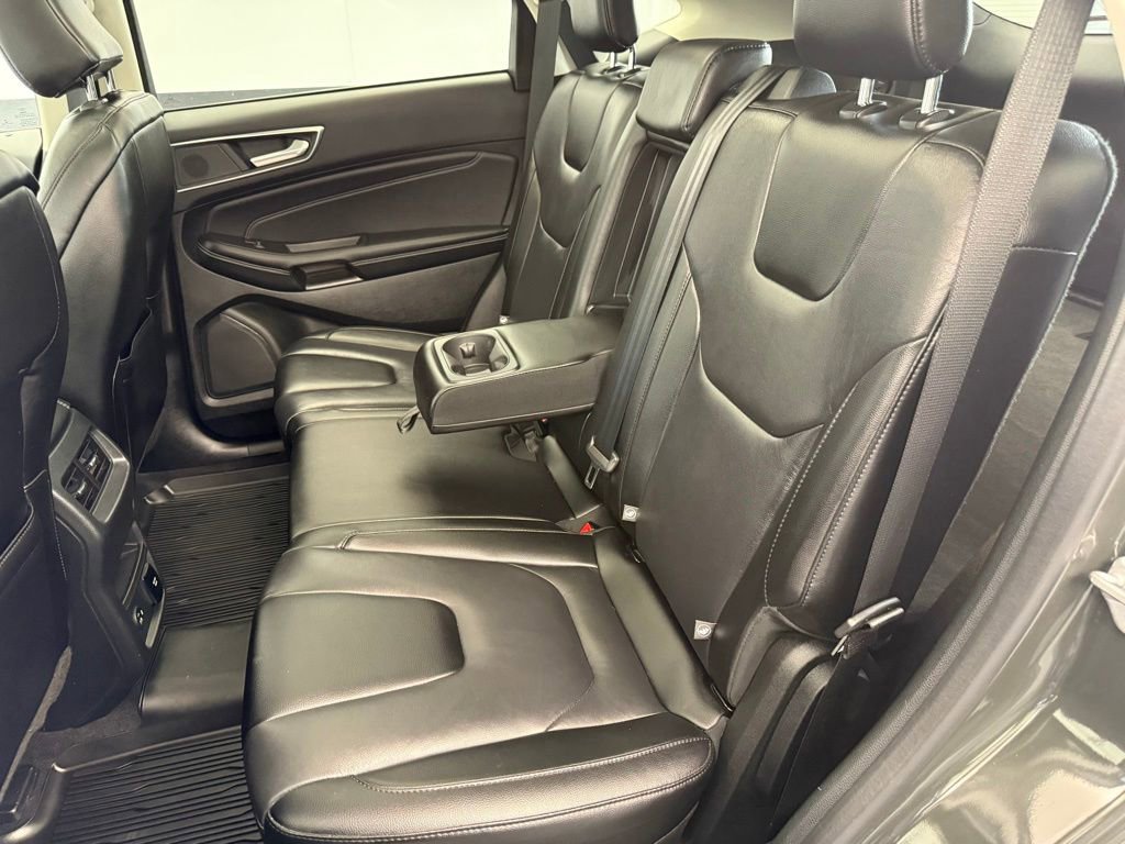 Used 2022 Ford Edge Titanium AWD/4WD image 50