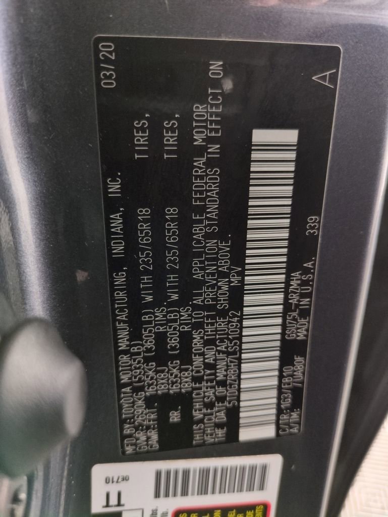 Used 2020 Toyota Highlander XLE image 31