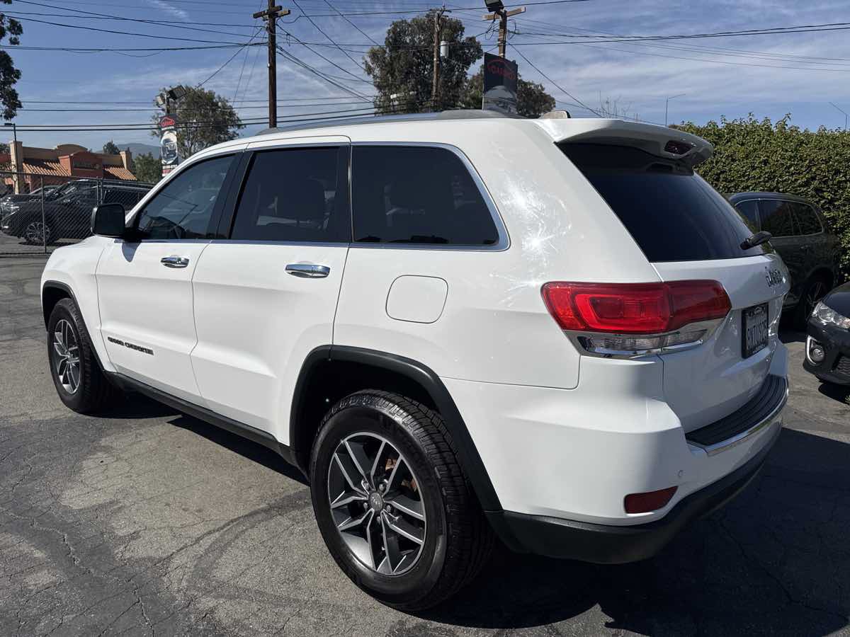 Used 2017 Jeep Grand Cherokee Limited RWD image 5