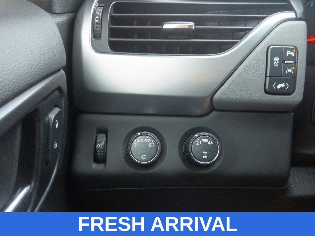 Used 2019 Chevrolet Suburban LT AWD/4WD image 29