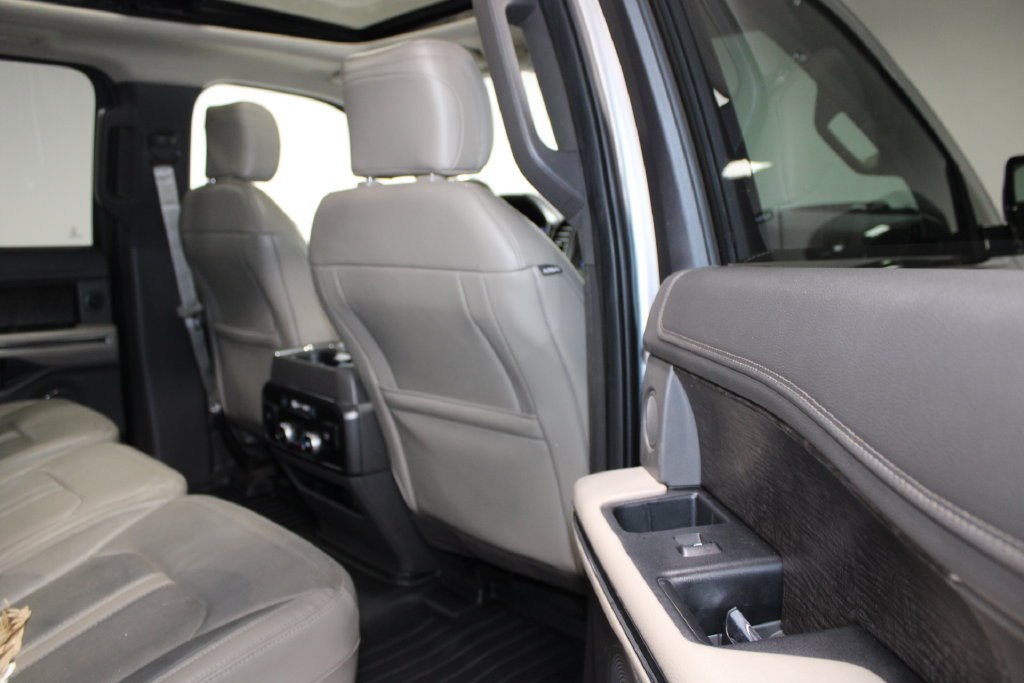 Used 2020 Ford Expedition Limited w/ Equipment Group 301A RWD image 22