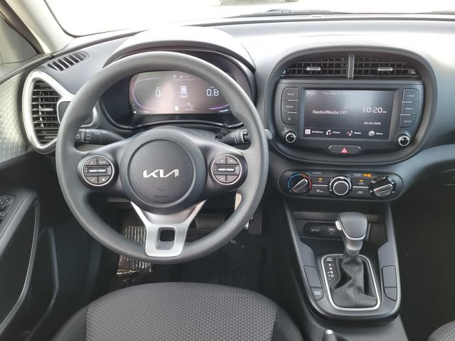 Certified 2025 Kia Soul LX w/ LX Technology Package FWD image 12