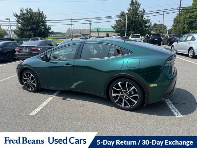 Used 2025 Toyota Prius Plug-In Hybrid FWD image 18