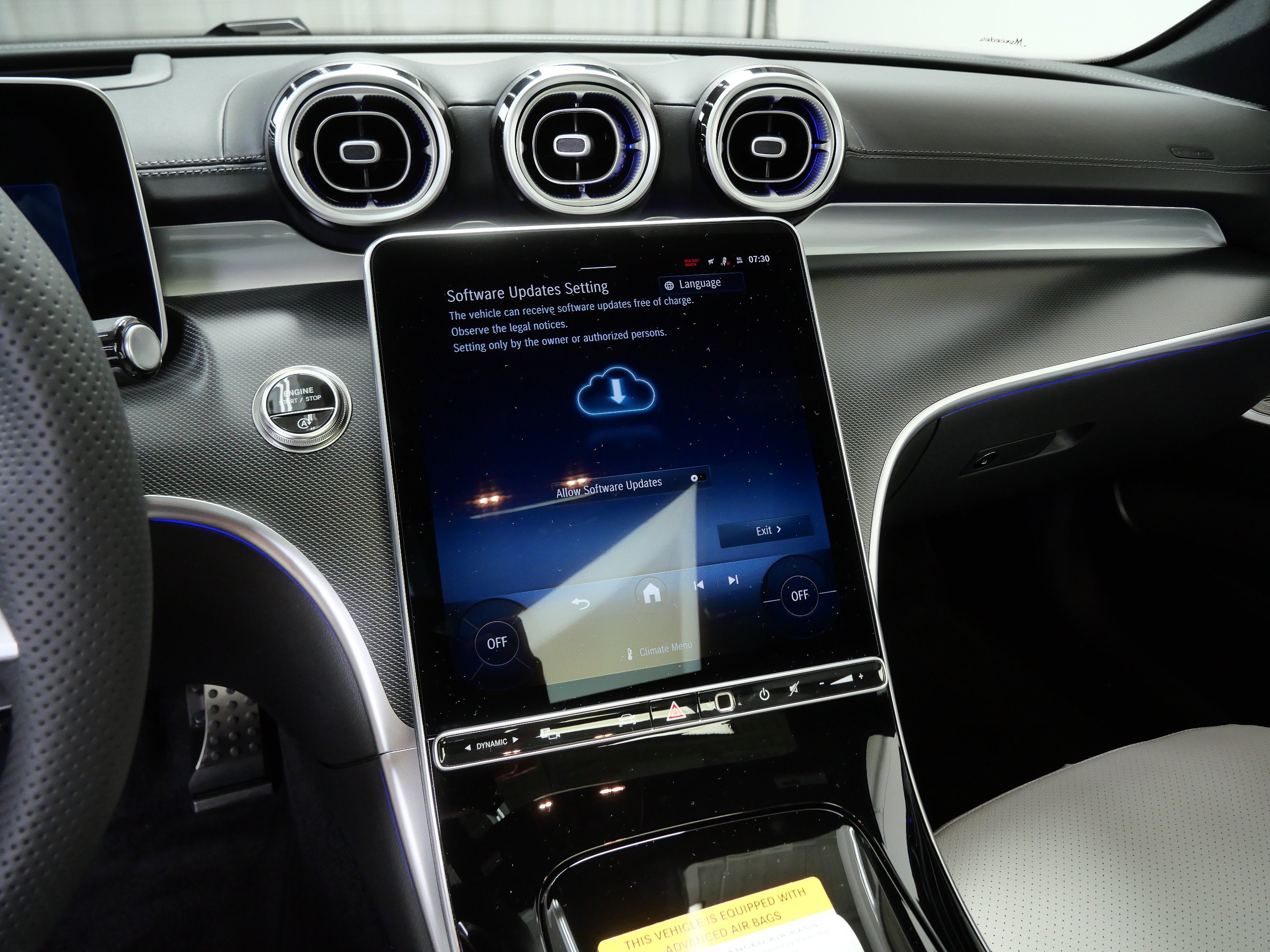 New 2026 Mercedes-Benz C 300 4MATIC Sedan image 10