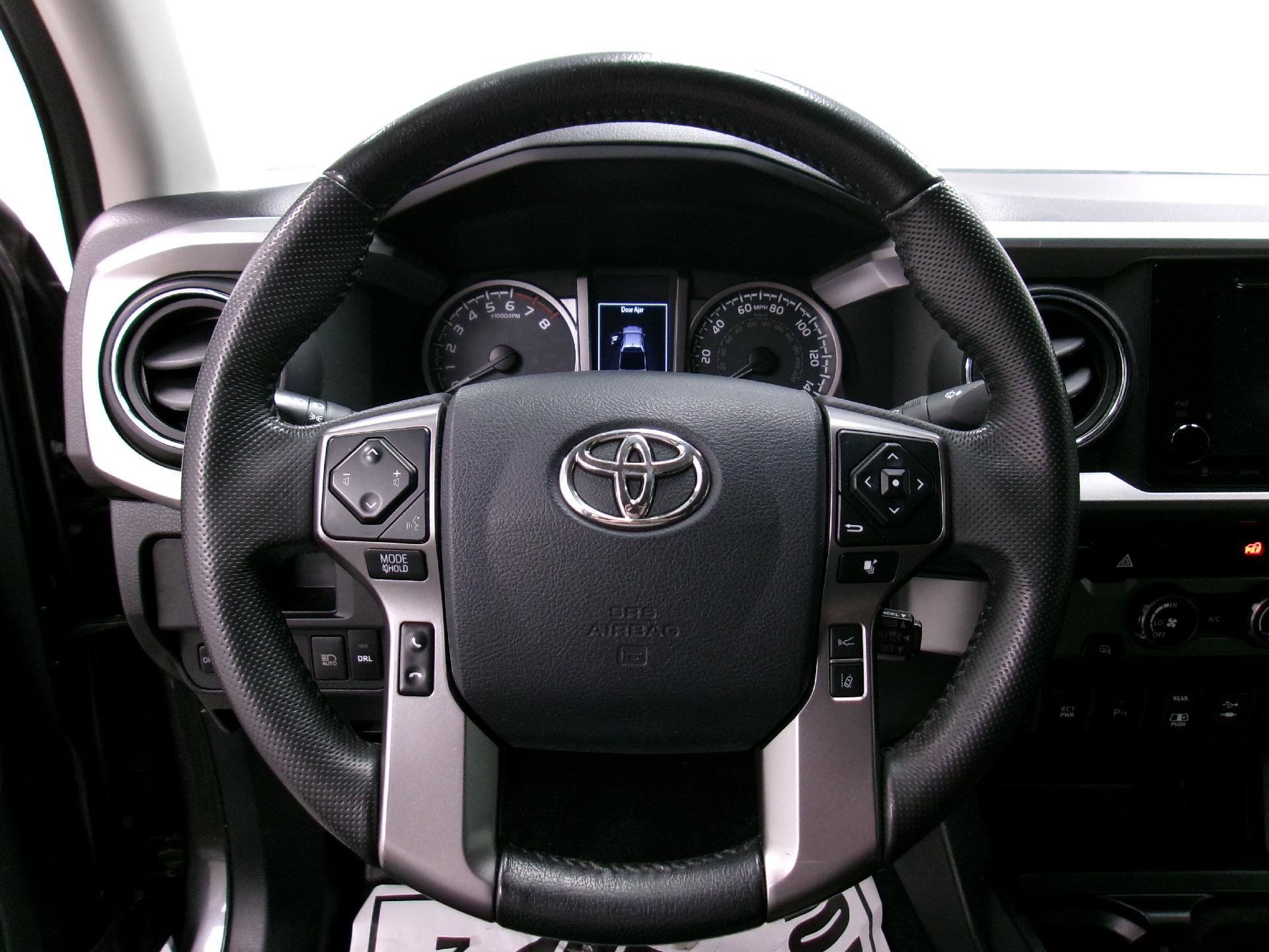 Used 2018 Toyota Tacoma SR5 image 7