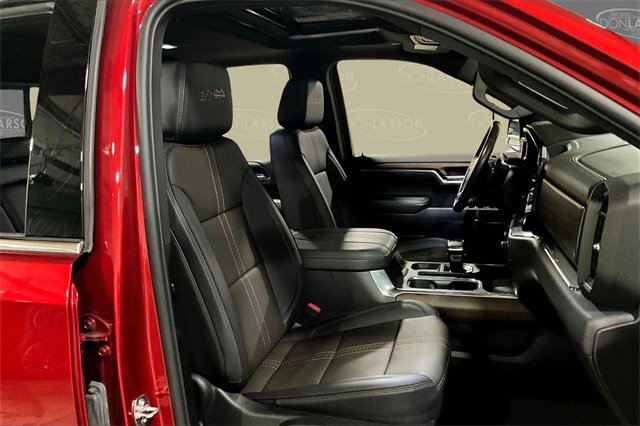 Certified 2024 Chevrolet Silverado 1500 High Country w/ Technology Package image 16