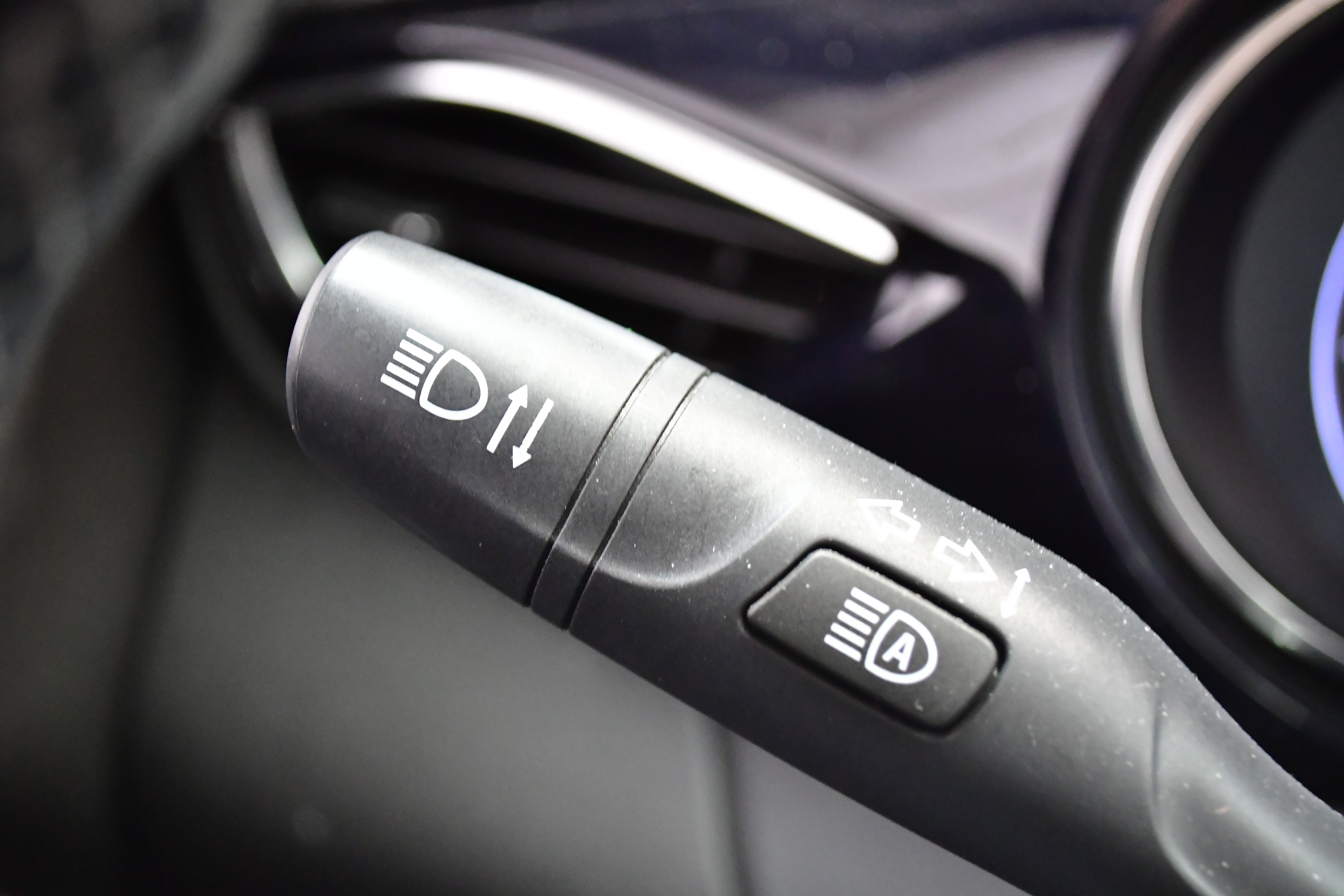 Used 2023 Buick Encore GX Select w/ Sport Touring Package image 25