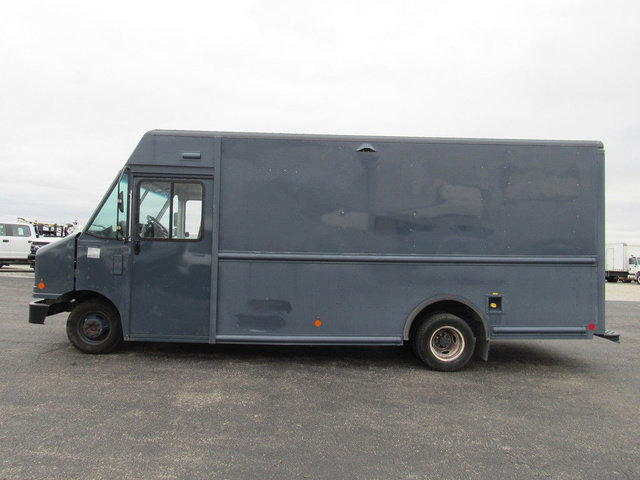 Used 2019 Ford E-450 and Econoline 450 Super Duty RWD image 2