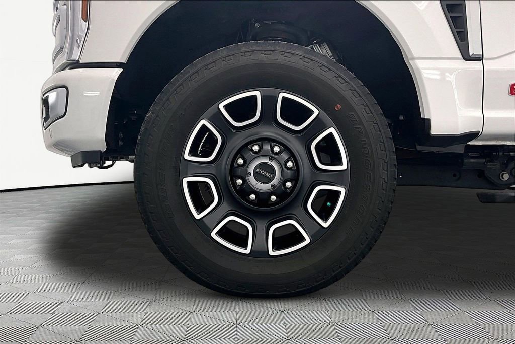 Certified 2024 Ford F250 Platinum AWD/4WD image 9