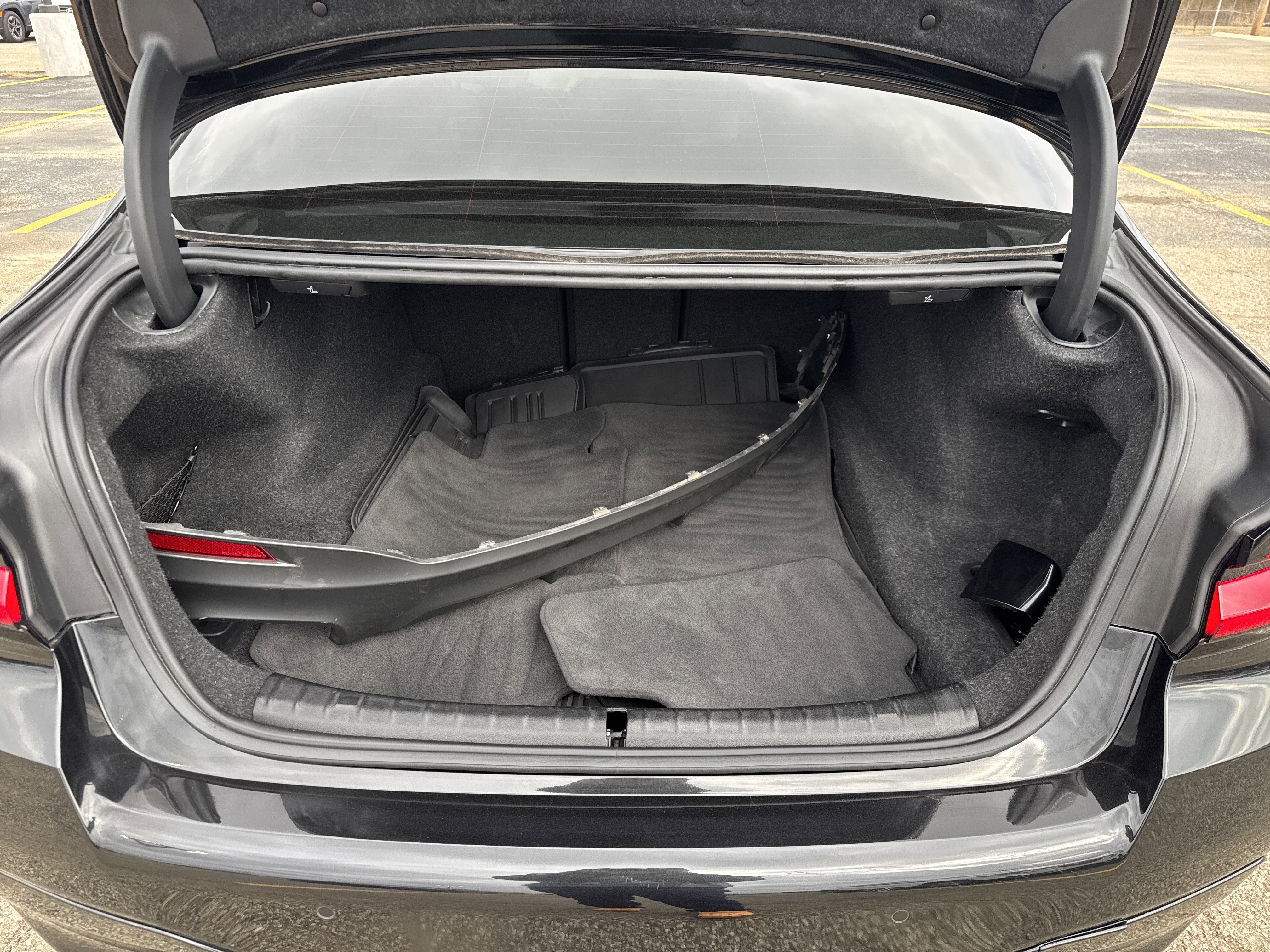 Used 2022 BMW 530i w/ M Sport Package image 8