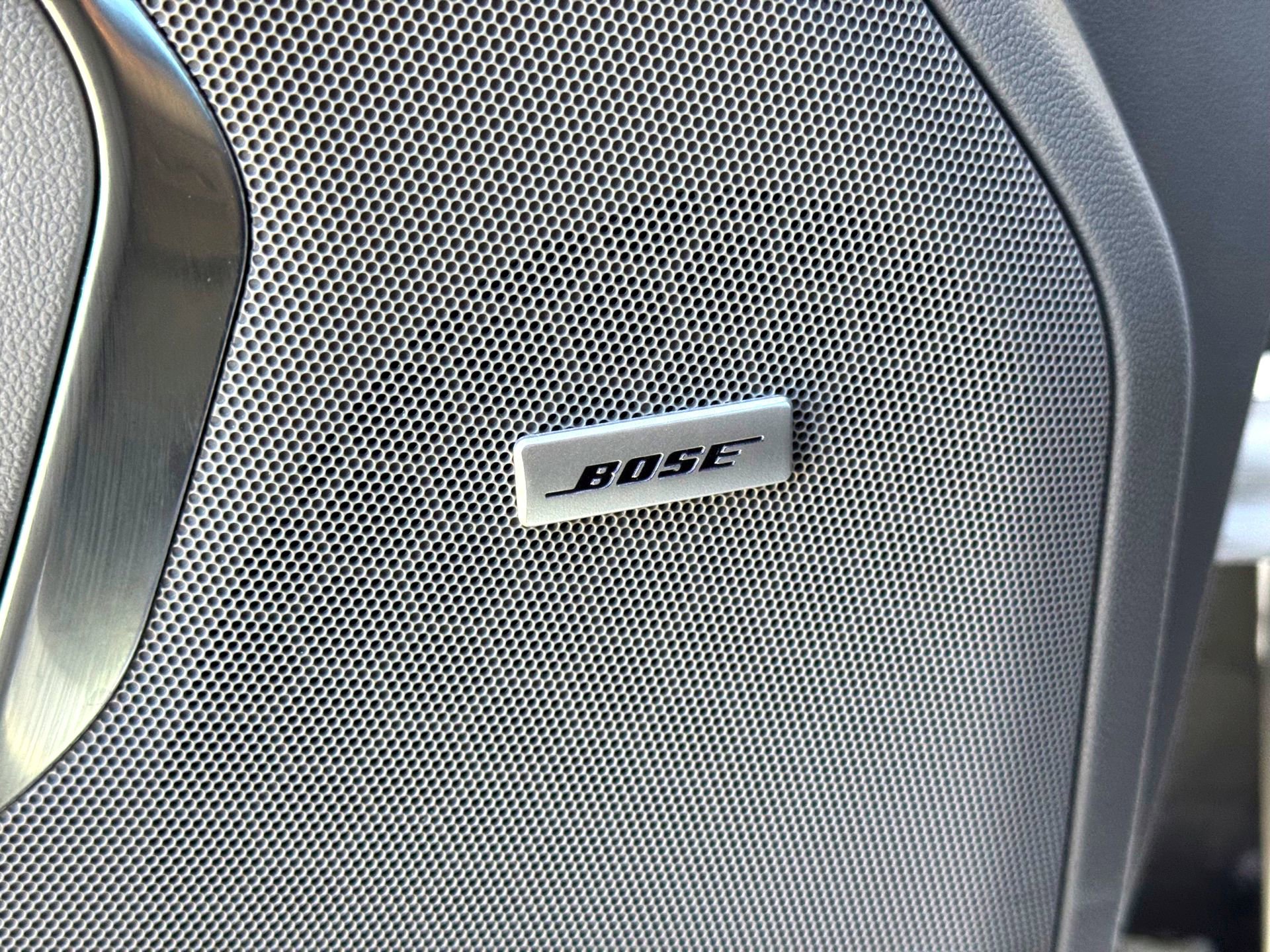 Used 2024 Chevrolet Suburban LT image 15